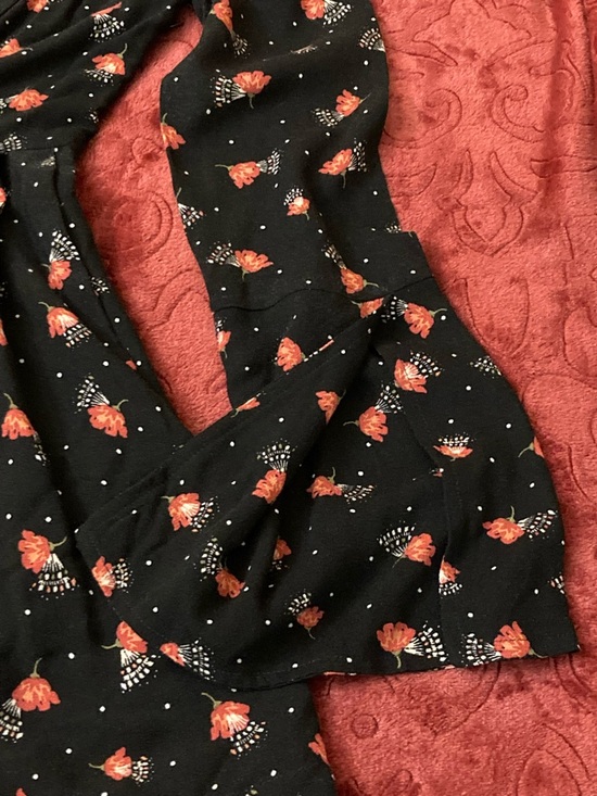 Free People Tegan Black Mini Dress Red Floral Print Pleated Long Sleeve Sz 0 - Picture 5 of 8